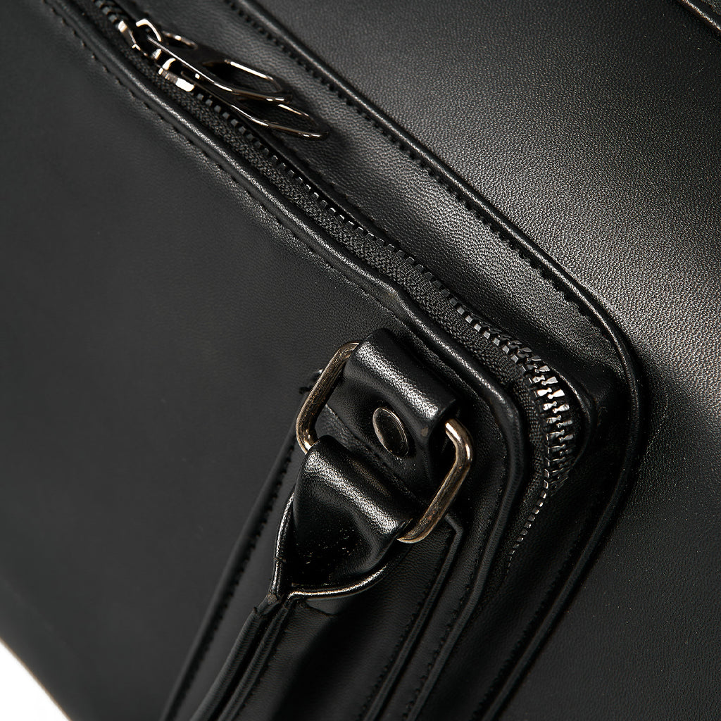 The Voyen Duffle Bag - Black