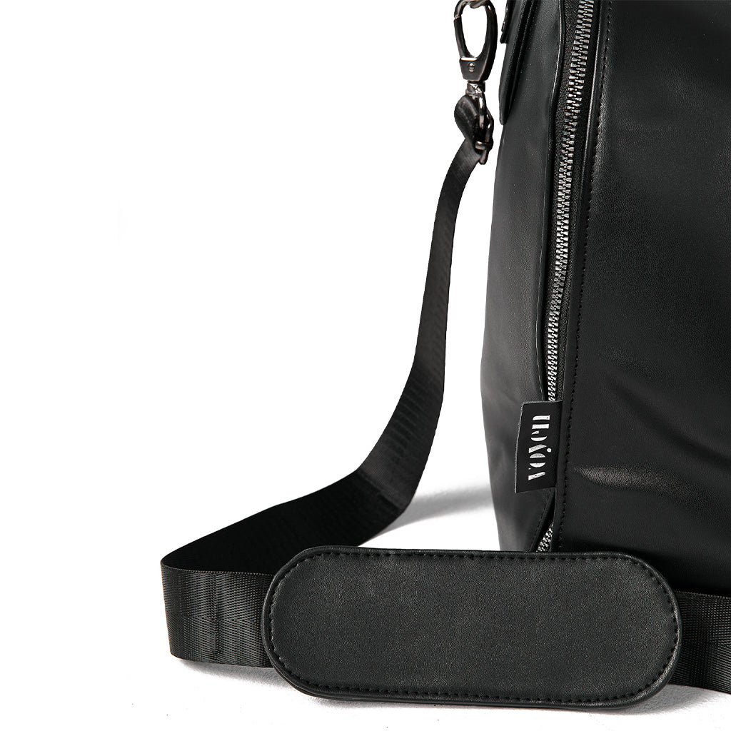 The Voyen Duffle Bag - Black